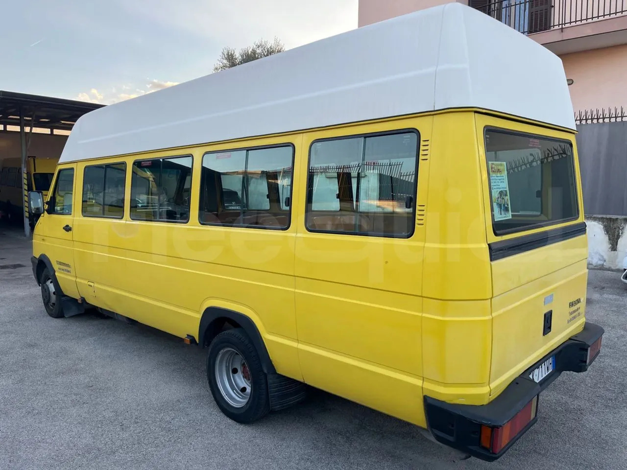 Minibus, Putnički kombi Iveco A45E10: slika Minibus, Putnički kombi Iveco A45E10