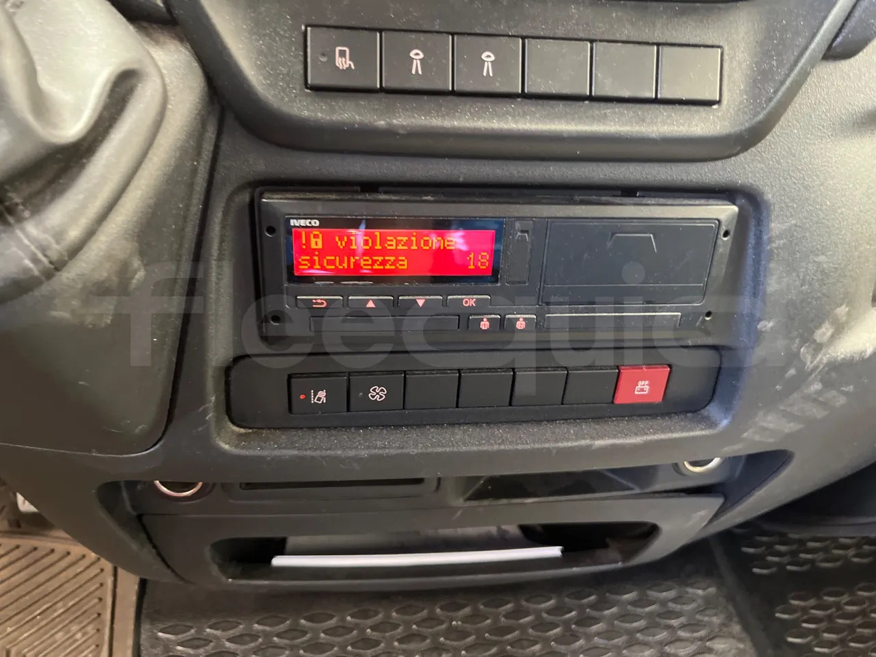 Školski autobus Iveco Daily: slika Školski autobus Iveco Daily