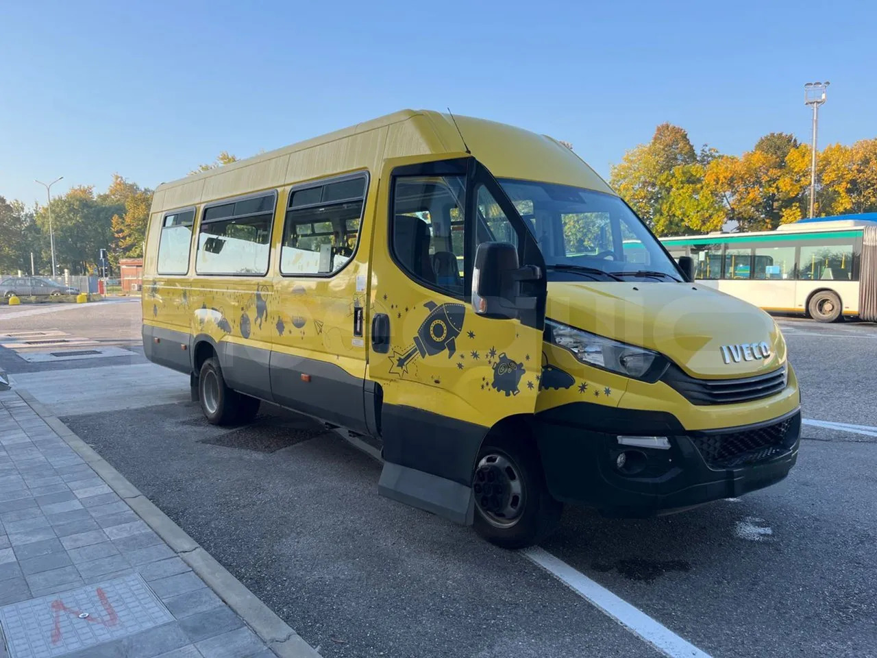 Školski autobus Iveco Daily: slika Školski autobus Iveco Daily Školski autobus Iveco Daily: slika Školski autobus Iveco Daily