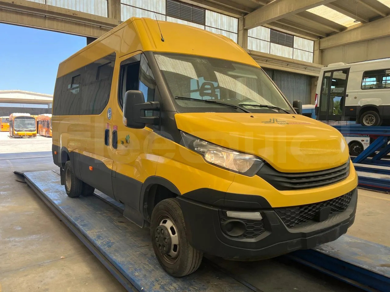 Iveco Daily - Školski autobus: slika Iveco Daily - Školski autobus Iveco Daily - Školski autobus: slika Iveco Daily - Školski autobus