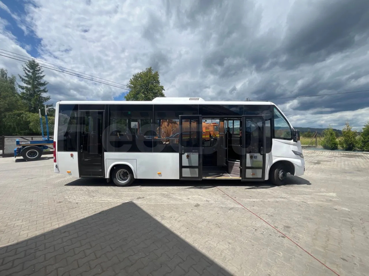 Iveco Daily - Gradski autobus: slika Iveco Daily - Gradski autobus Iveco Daily - Gradski autobus: slika Iveco Daily - Gradski autobus