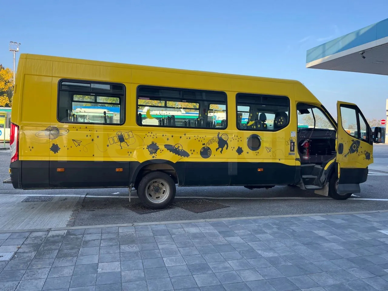 Školski autobus Iveco Daily: slika Školski autobus Iveco Daily Školski autobus Iveco Daily: slika Školski autobus Iveco Daily