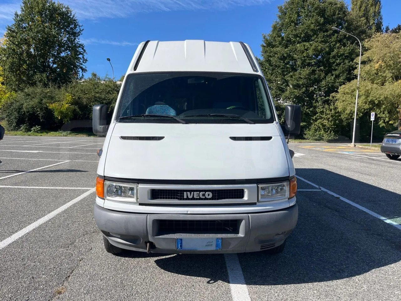 Iveco Daily - Prigradski autobus: slika Iveco Daily - Prigradski autobus Iveco Daily - Prigradski autobus: slika Iveco Daily - Prigradski autobus