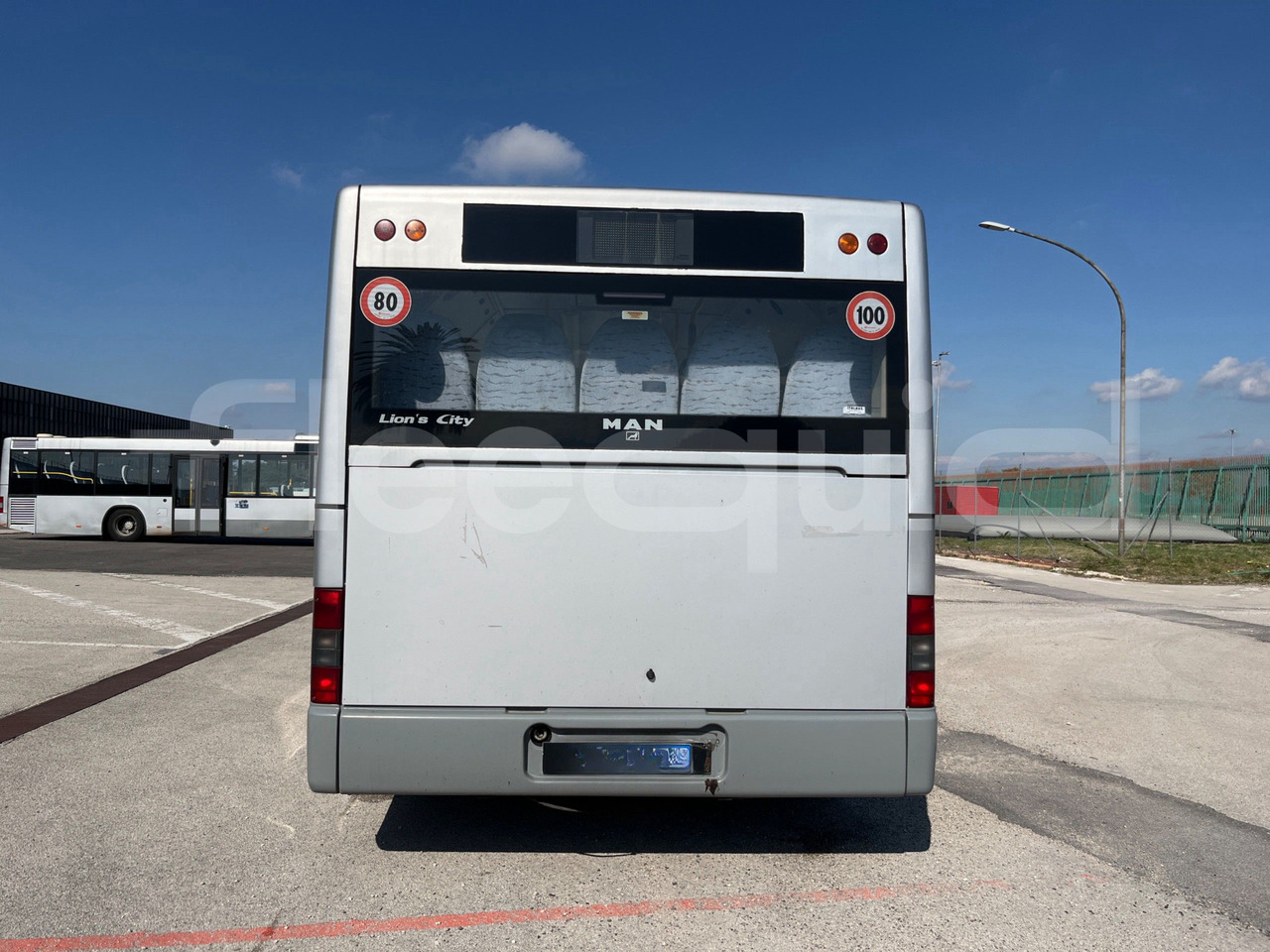 Man Lion's Classic - Prigradski autobus: slika Man Lion's Classic - Prigradski autobus Man Lion's Classic - Prigradski autobus: slika Man Lion's Classic - Prigradski autobus