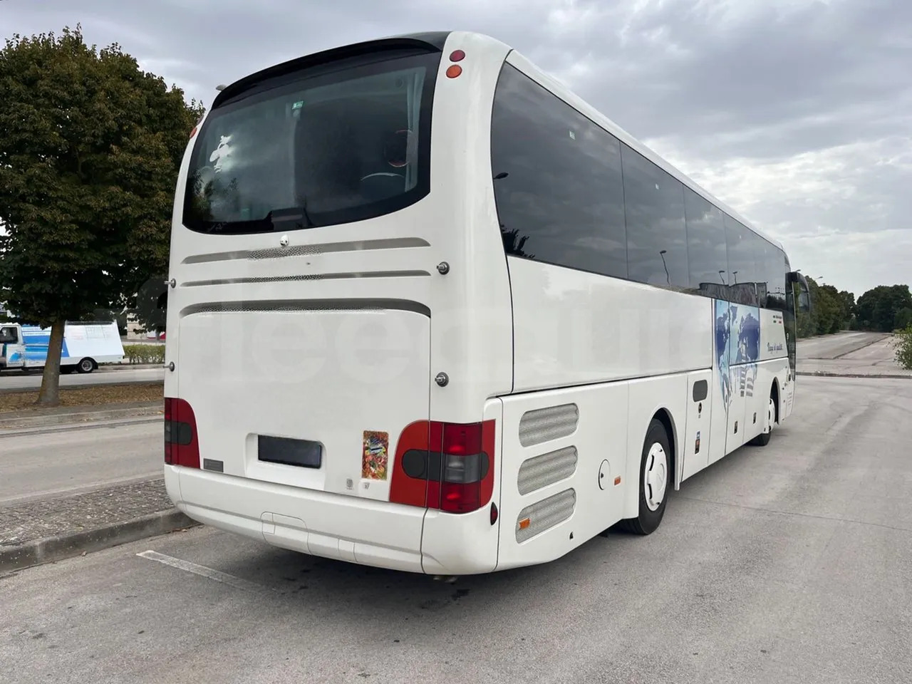 Zakup  Man Lion's Coach Man Lion's Coach: slika Zakup  Man Lion's Coach Man Lion's Coach