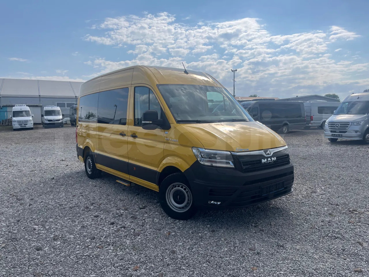 Man Mercus - Prigradski autobus: slika Man Mercus - Prigradski autobus Man Mercus - Prigradski autobus: slika Man Mercus - Prigradski autobus