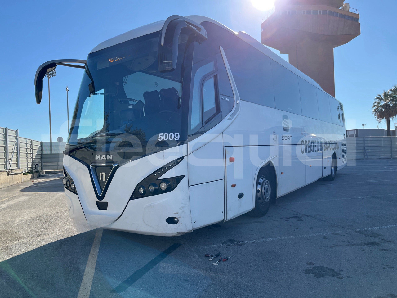 Man Noge - Turistički autobus: slika Man Noge - Turistički autobus Man Noge - Turistički autobus: slika Man Noge - Turistički autobus