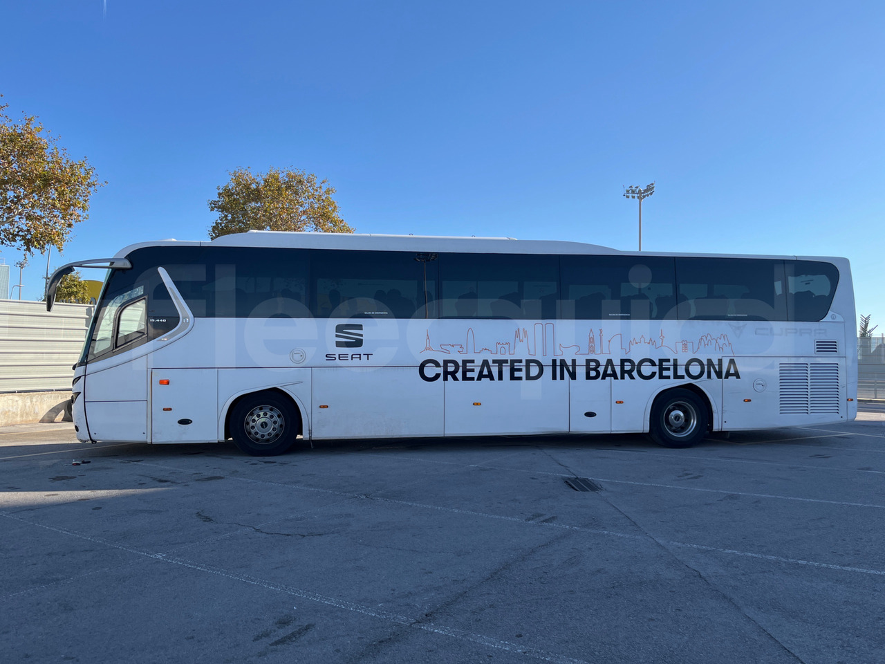 Man Noge - Turistički autobus: slika Man Noge - Turistički autobus Man Noge - Turistički autobus: slika Man Noge - Turistički autobus