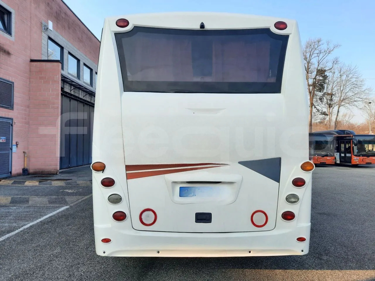 Mercedes-Benz MB1022 - Turistički autobus: slika Mercedes-Benz MB1022 - Turistički autobus Mercedes-Benz MB1022 - Turistički autobus: slika Mercedes-Benz MB1022 - Turistički autobus