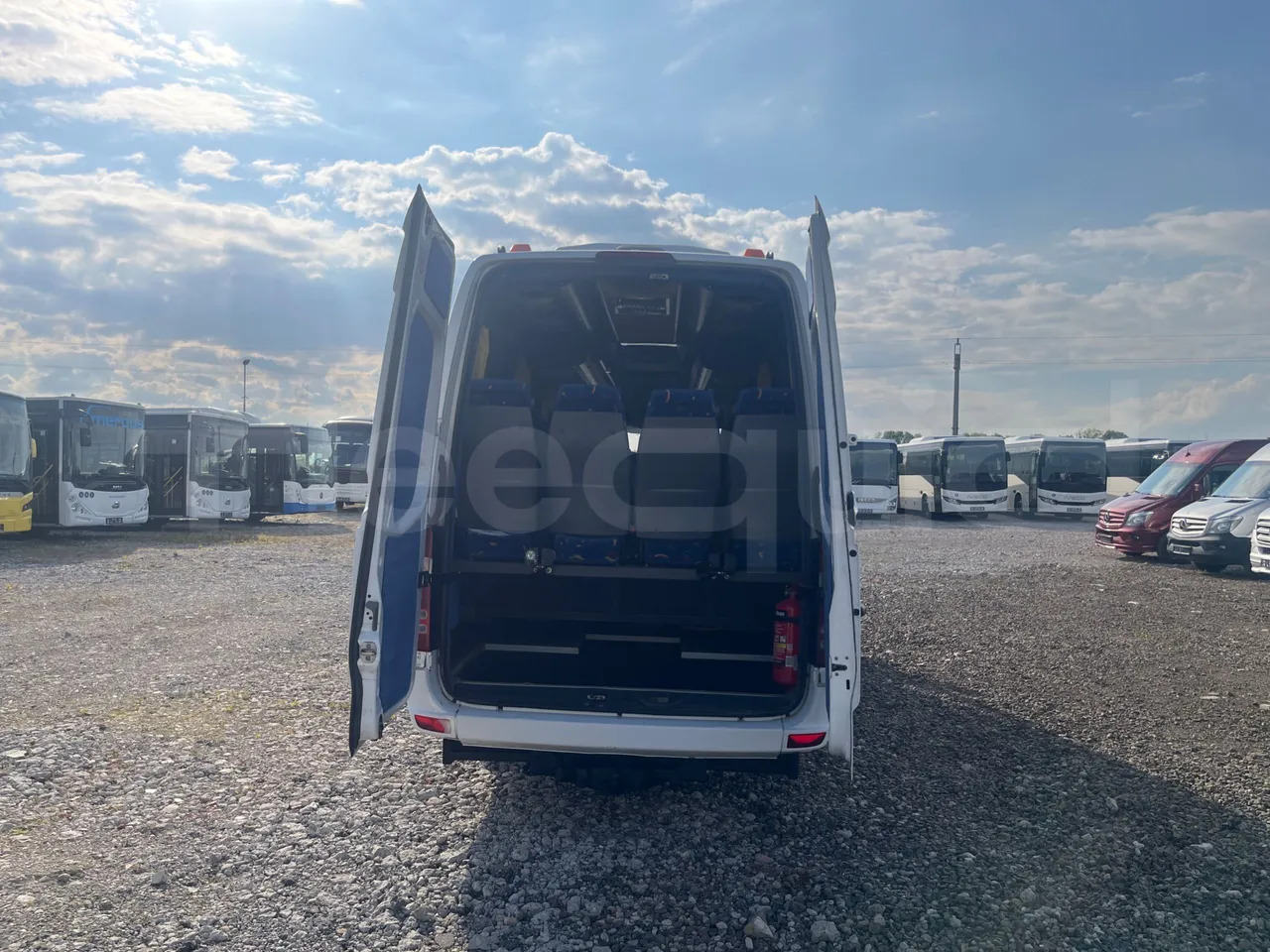 Mercedes-Benz Sprinter - Prigradski autobus: slika Mercedes-Benz Sprinter - Prigradski autobus Mercedes-Benz Sprinter - Prigradski autobus: slika Mercedes-Benz Sprinter - Prigradski autobus