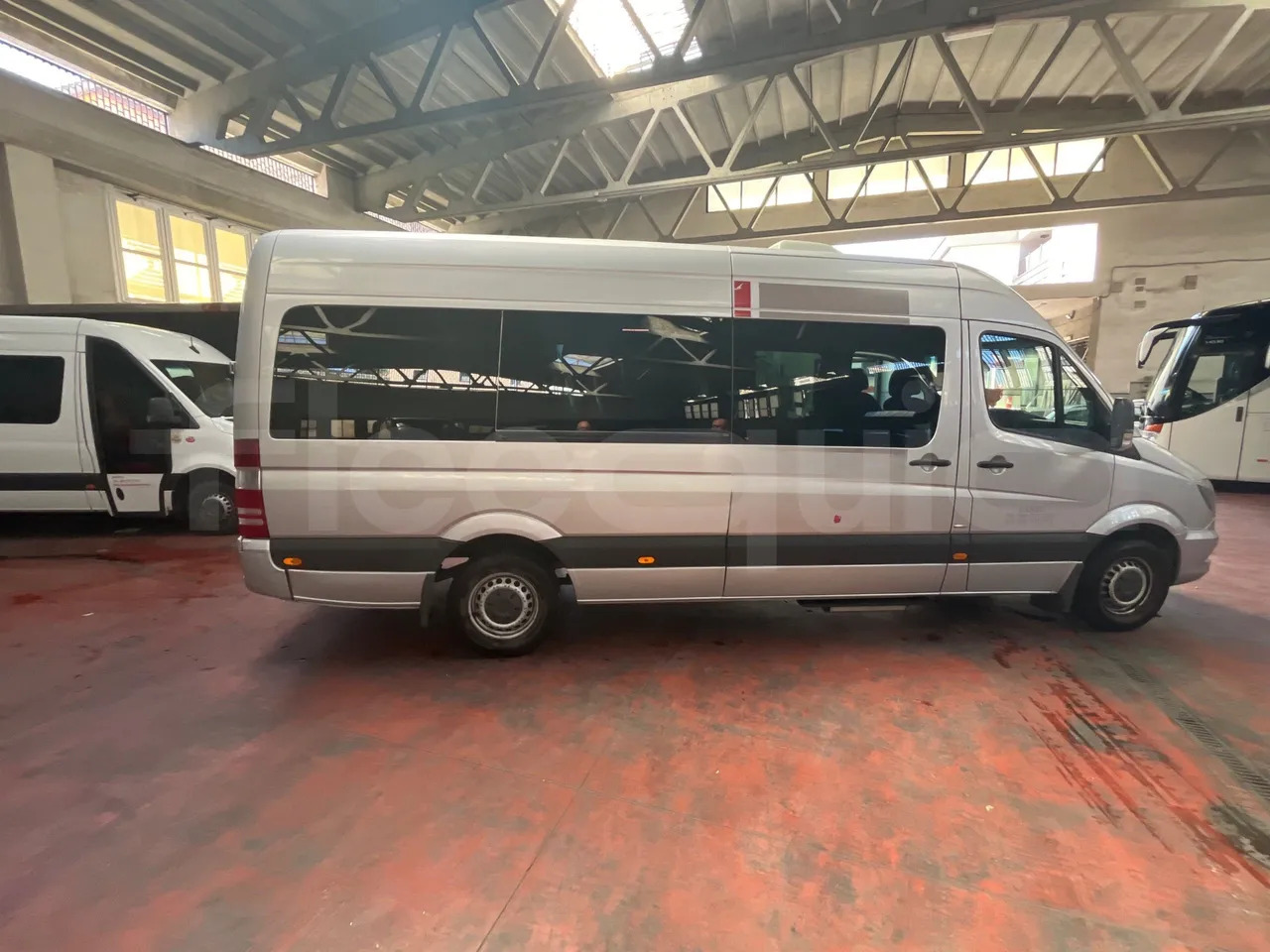 Minibus, Putnički kombi Mercedes-Benz Sprinter: slika Minibus, Putnički kombi Mercedes-Benz Sprinter