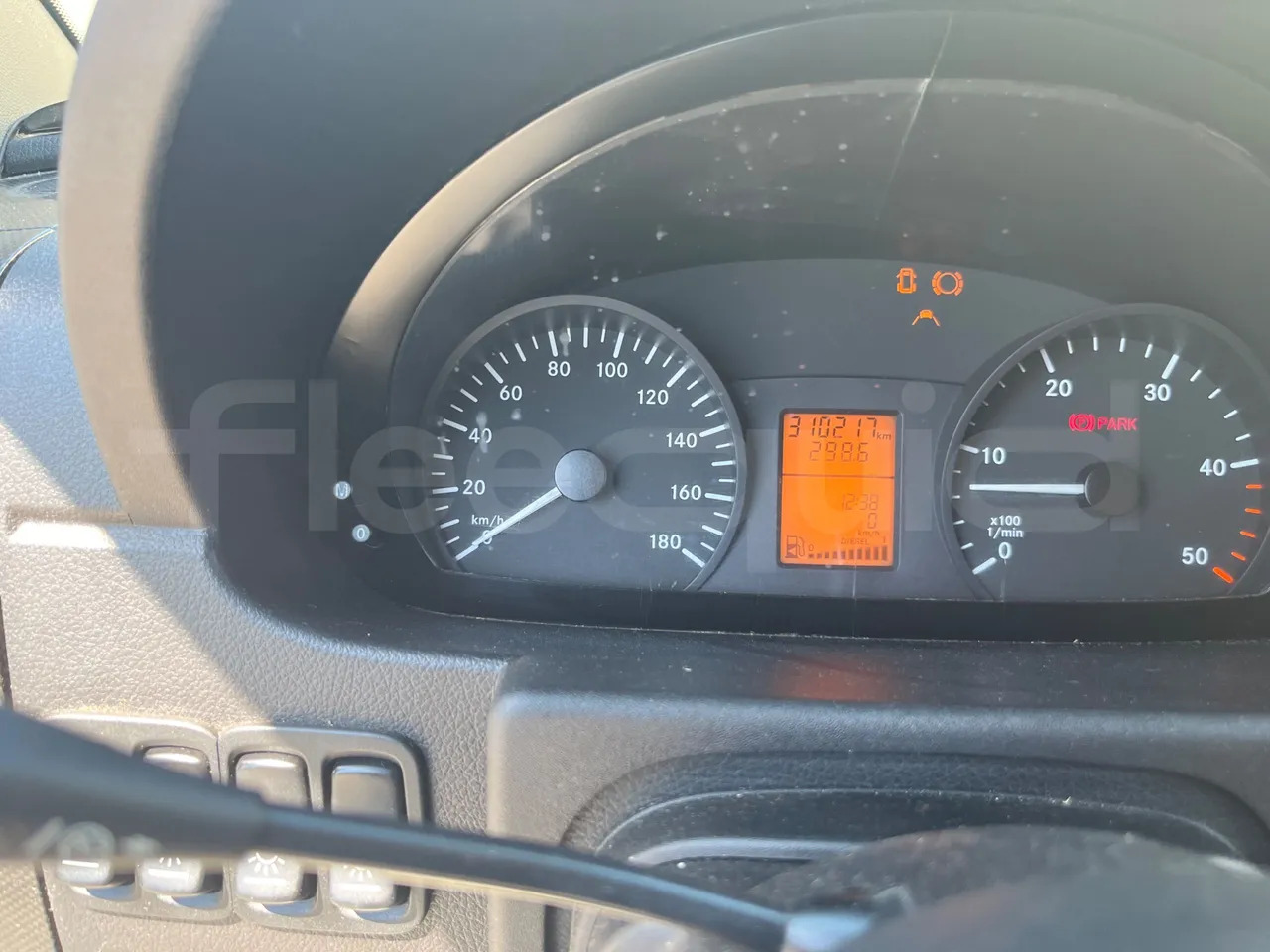 Mercedes-Benz Sprinter - Prigradski autobus: slika Mercedes-Benz Sprinter - Prigradski autobus Mercedes-Benz Sprinter - Prigradski autobus: slika Mercedes-Benz Sprinter - Prigradski autobus