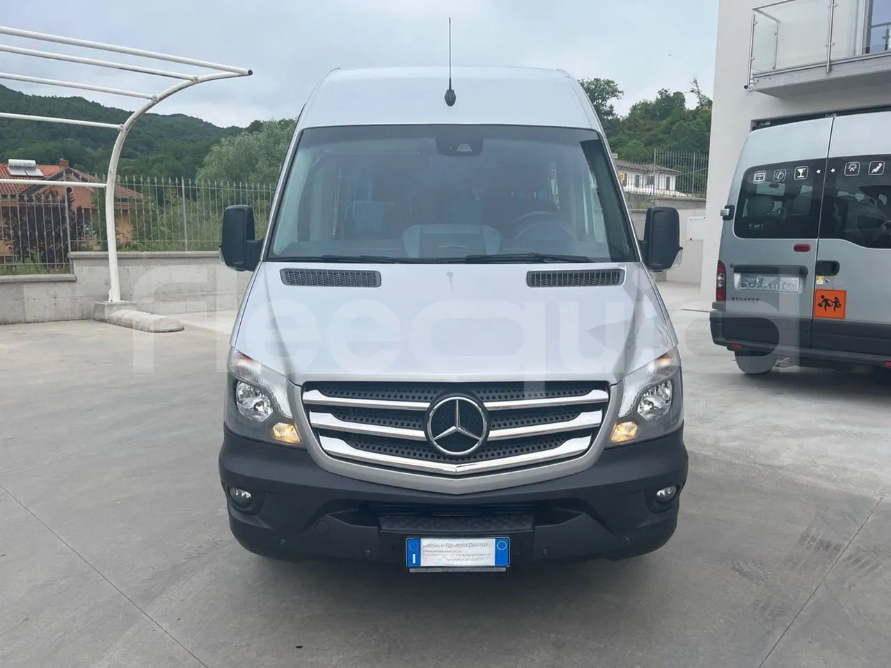 Mercedes-Benz Sprinter - Minibus, Putnički kombi: slika Mercedes-Benz Sprinter - Minibus, Putnički kombi Mercedes-Benz Sprinter - Minibus, Putnički kombi: slika Mercedes-Benz Sprinter - Minibus, Putnički kombi