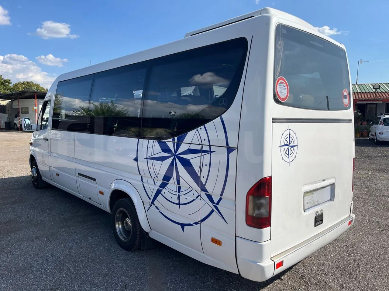 Prigradski autobus Mercedes-Benz Sprinter: slika Prigradski autobus Mercedes-Benz Sprinter Prigradski autobus Mercedes-Benz Sprinter: slika Prigradski autobus Mercedes-Benz Sprinter