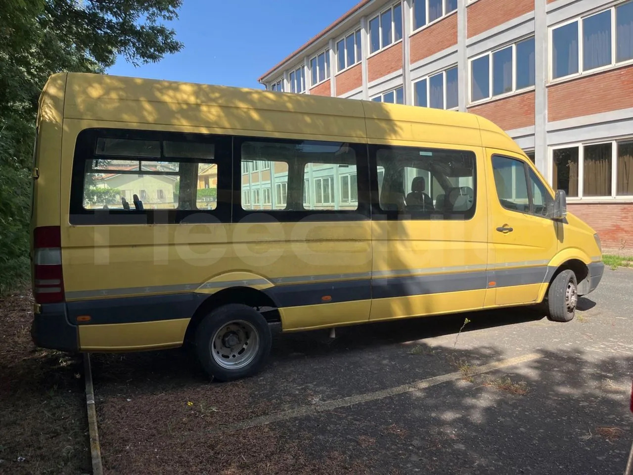 Školski autobus Mercedes-Benz Sprinter: slika Školski autobus Mercedes-Benz Sprinter