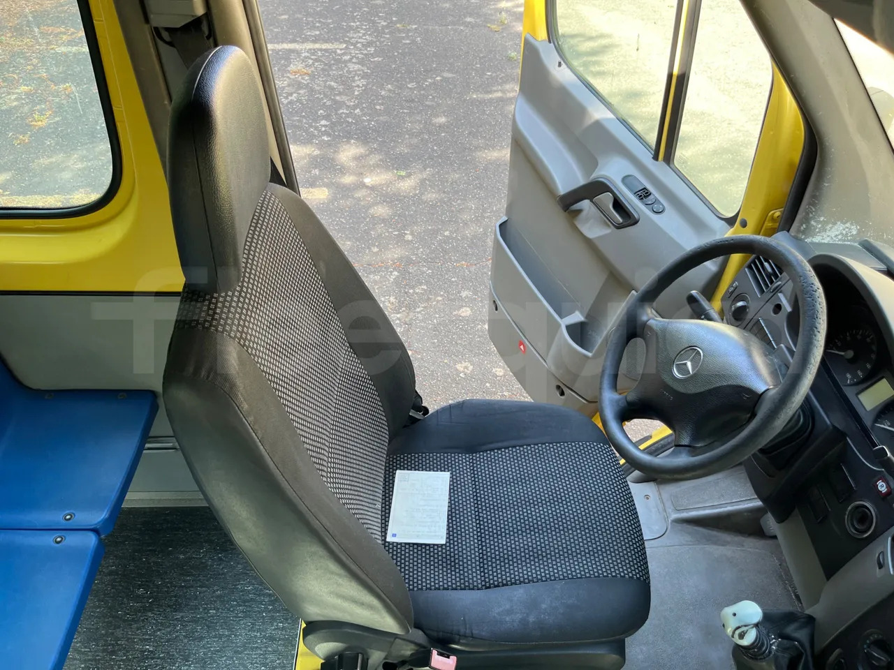Školski autobus Mercedes-Benz Sprinter: slika Školski autobus Mercedes-Benz Sprinter