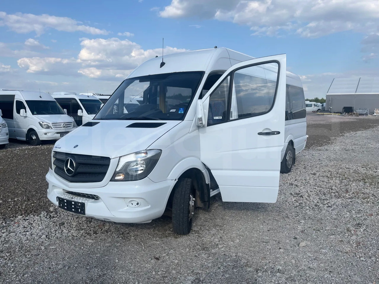 Mercedes-Benz Sprinter - Prigradski autobus: slika Mercedes-Benz Sprinter - Prigradski autobus Mercedes-Benz Sprinter - Prigradski autobus: slika Mercedes-Benz Sprinter - Prigradski autobus