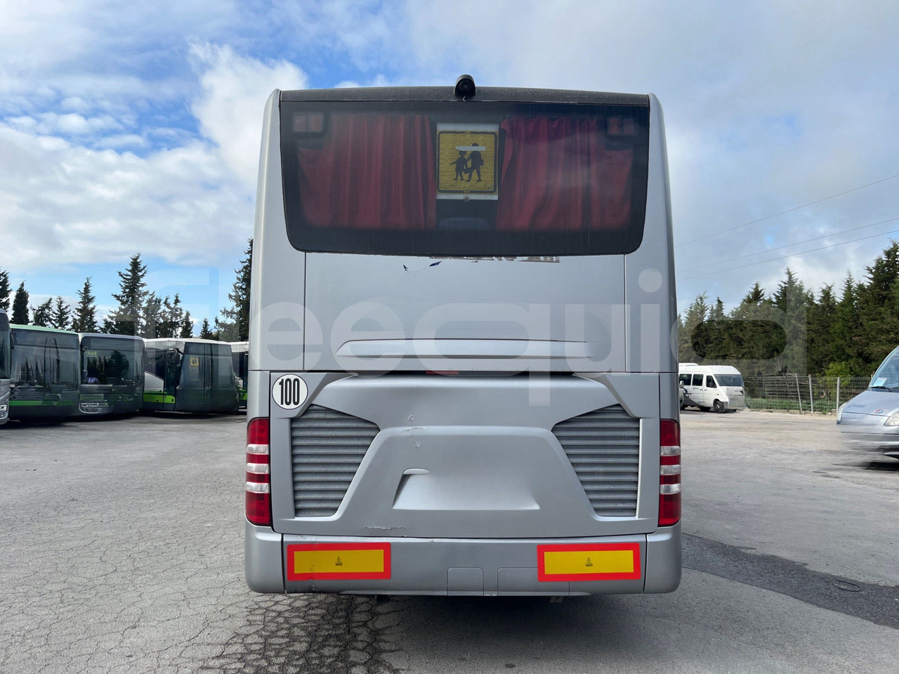 Mercedes-Benz Tourismo - Turistički autobus: slika Mercedes-Benz Tourismo - Turistički autobus Mercedes-Benz Tourismo - Turistički autobus: slika Mercedes-Benz Tourismo - Turistički autobus