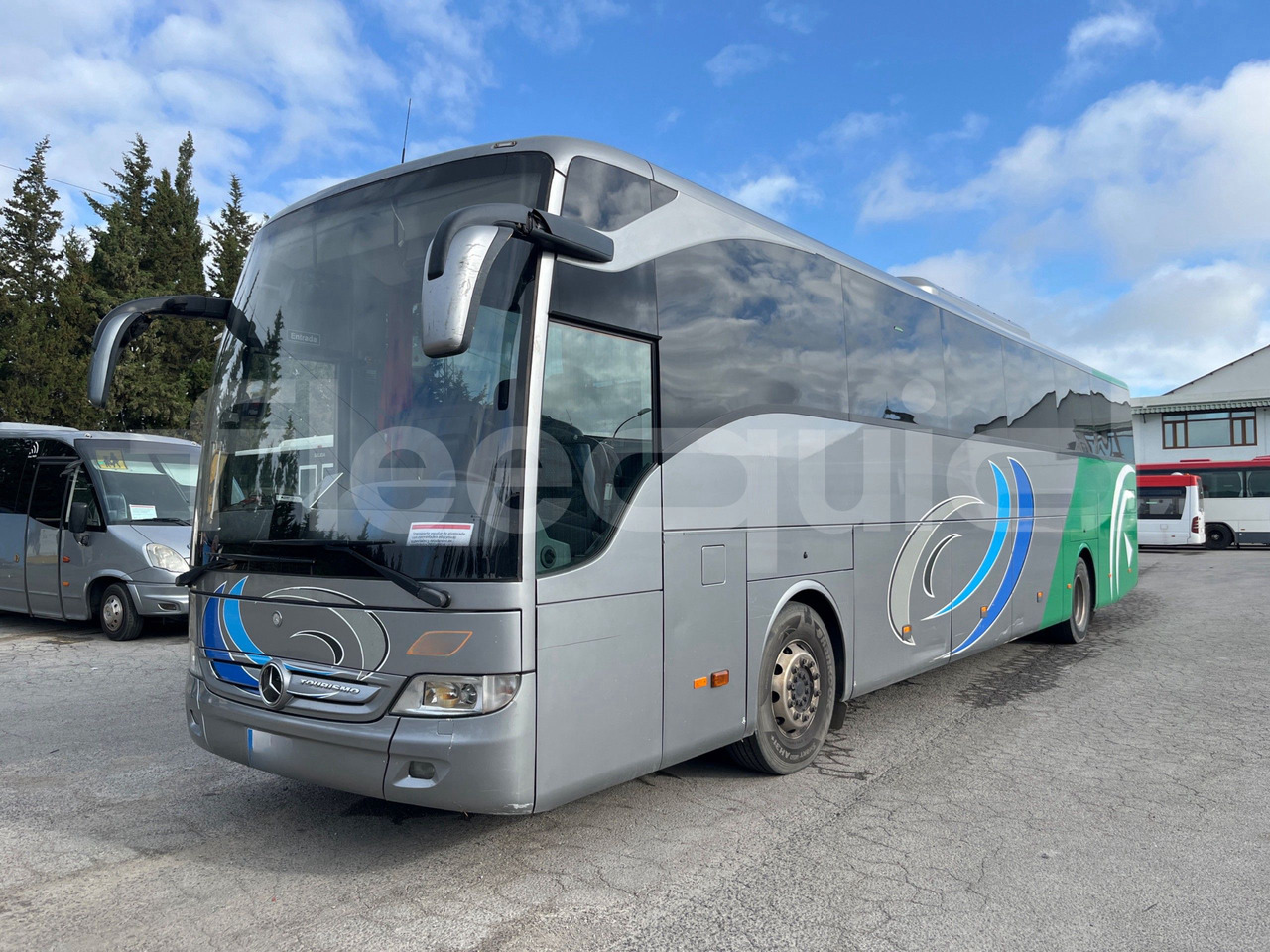 Mercedes-Benz Tourismo - Turistički autobus: slika Mercedes-Benz Tourismo - Turistički autobus Mercedes-Benz Tourismo - Turistički autobus: slika Mercedes-Benz Tourismo - Turistički autobus