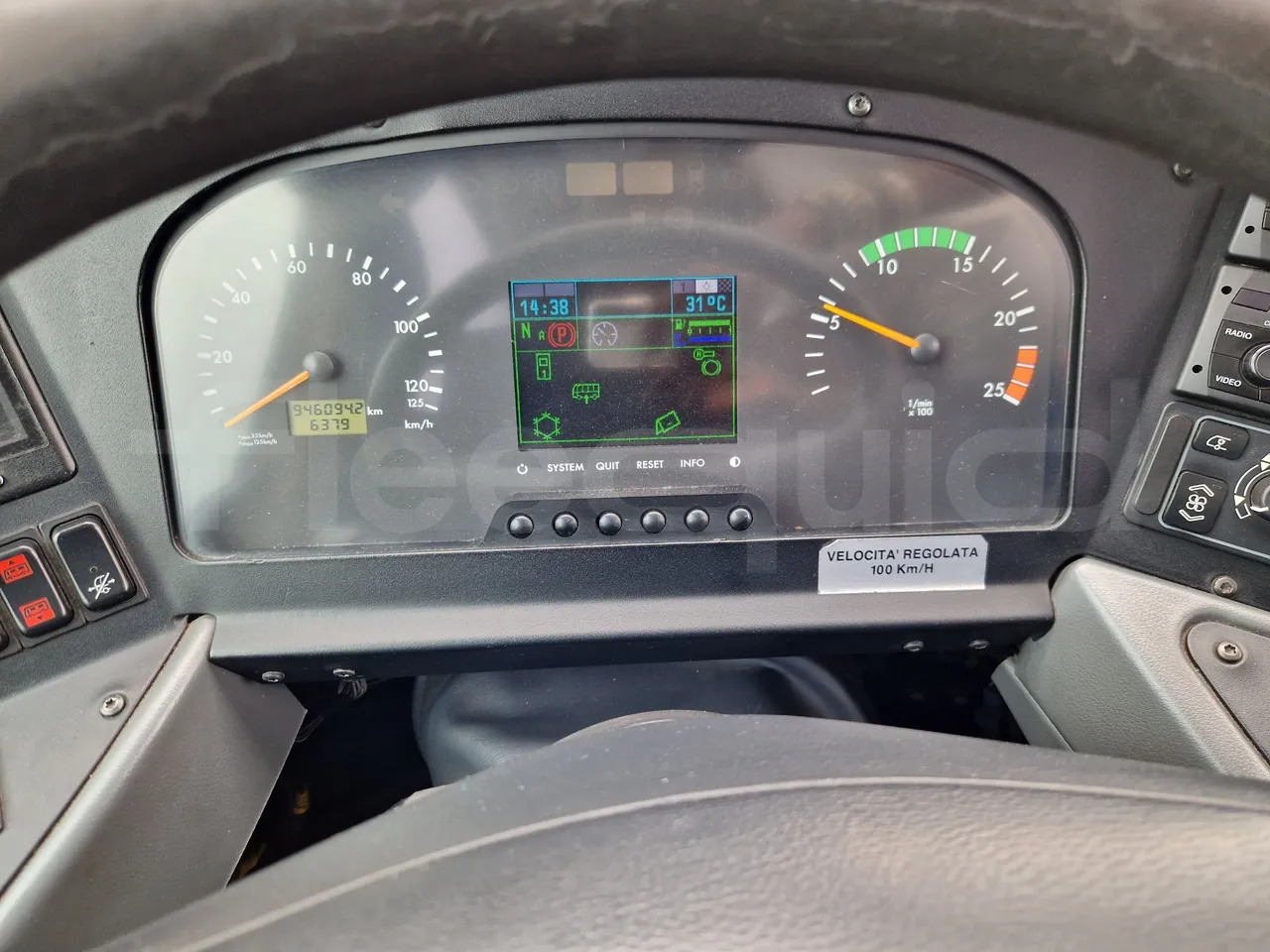 Mercedes-Benz Tourismo - Turistički autobus: slika Mercedes-Benz Tourismo - Turistički autobus Mercedes-Benz Tourismo - Turistički autobus: slika Mercedes-Benz Tourismo - Turistički autobus