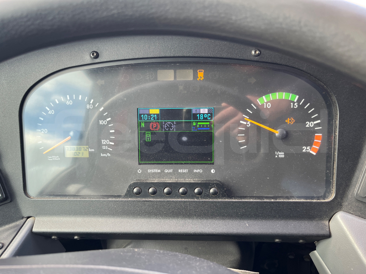 Mercedes-Benz Tourismo - Turistički autobus: slika Mercedes-Benz Tourismo - Turistički autobus Mercedes-Benz Tourismo - Turistički autobus: slika Mercedes-Benz Tourismo - Turistički autobus