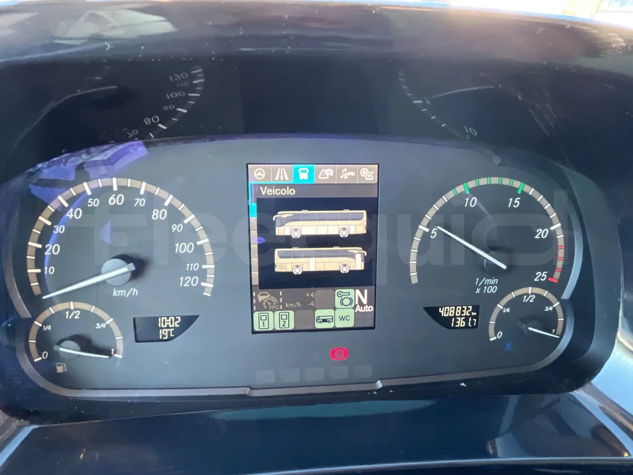 Mercedes-Benz Tourismo - Turistički autobus: slika Mercedes-Benz Tourismo - Turistički autobus Mercedes-Benz Tourismo - Turistički autobus: slika Mercedes-Benz Tourismo - Turistički autobus