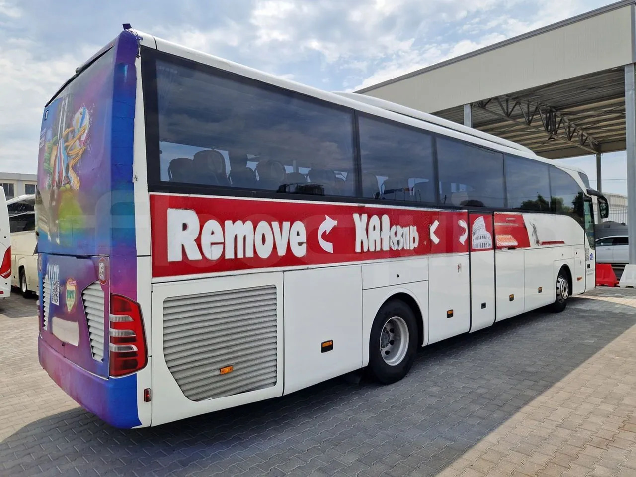 Turistički autobus Mercedes-Benz Tourismo: slika Turistički autobus Mercedes-Benz Tourismo