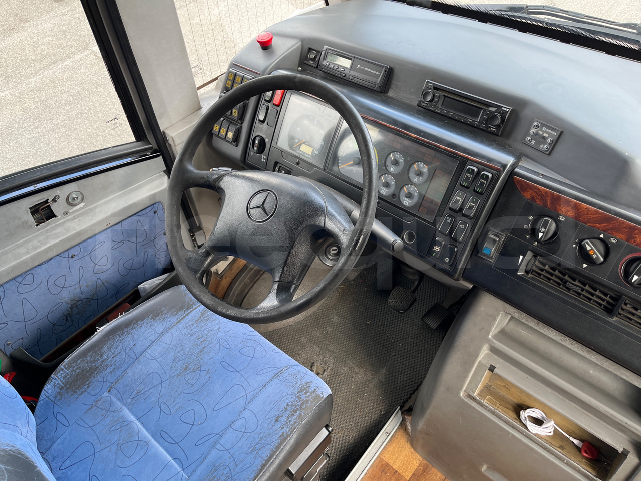 Turistički autobus Mercedes-Benz Vario: slika Turistički autobus Mercedes-Benz Vario