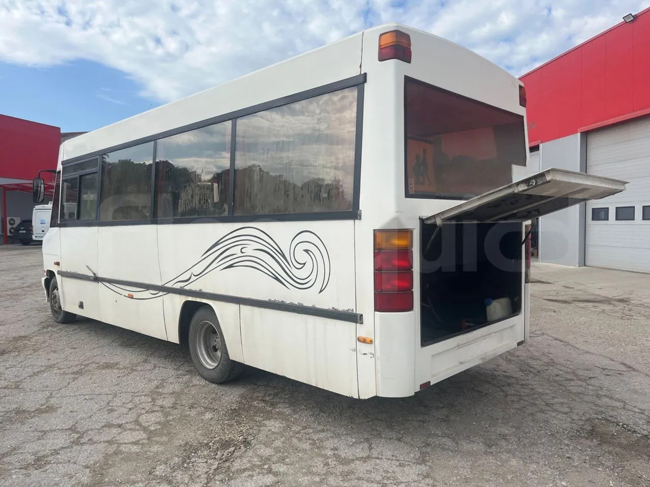 Mercedes-Benz Vario - Prigradski autobus: slika Mercedes-Benz Vario - Prigradski autobus Mercedes-Benz Vario - Prigradski autobus: slika Mercedes-Benz Vario - Prigradski autobus