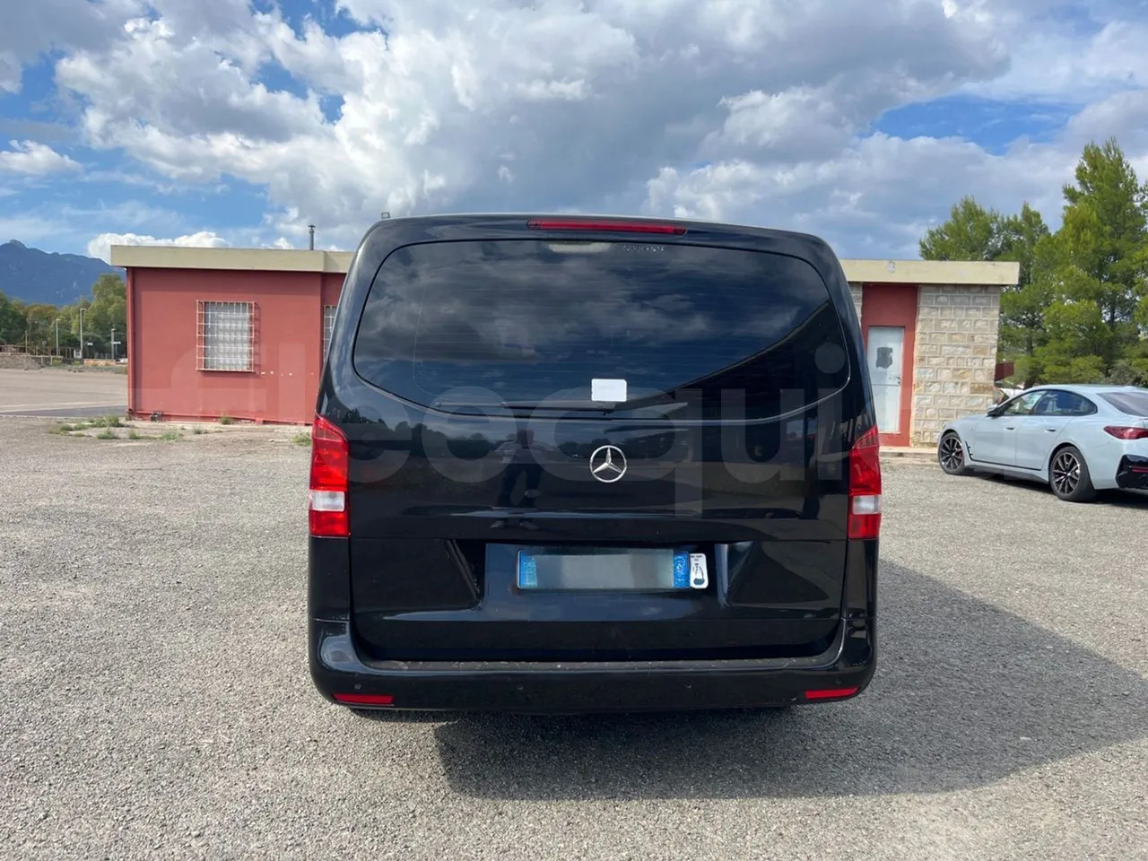 Mercedes-Benz Vito Tourer - Prigradski autobus: slika Mercedes-Benz Vito Tourer - Prigradski autobus Mercedes-Benz Vito Tourer - Prigradski autobus: slika Mercedes-Benz Vito Tourer - Prigradski autobus