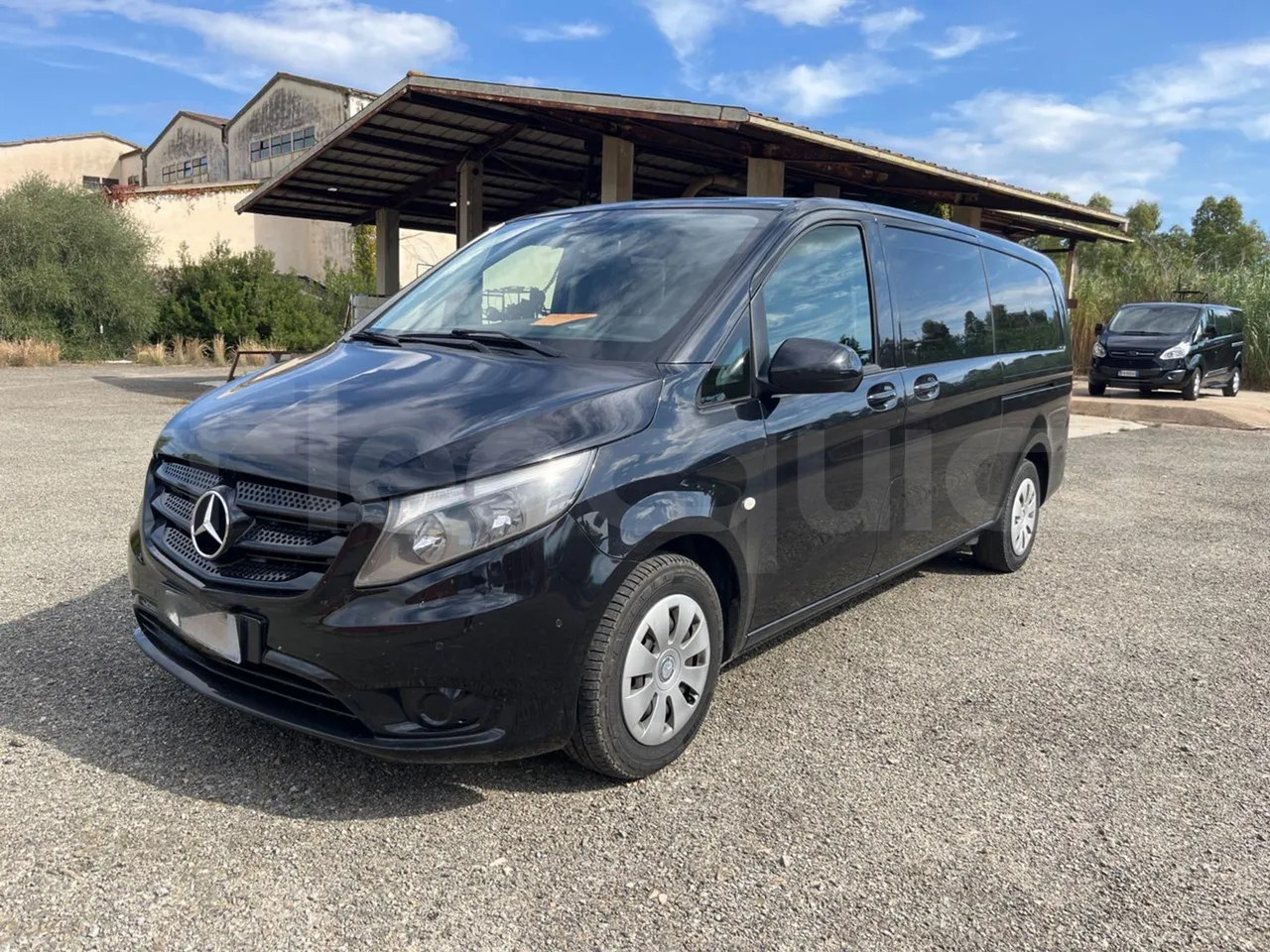 Mercedes-Benz Vito Tourer - Prigradski autobus: slika Mercedes-Benz Vito Tourer - Prigradski autobus Mercedes-Benz Vito Tourer - Prigradski autobus: slika Mercedes-Benz Vito Tourer - Prigradski autobus