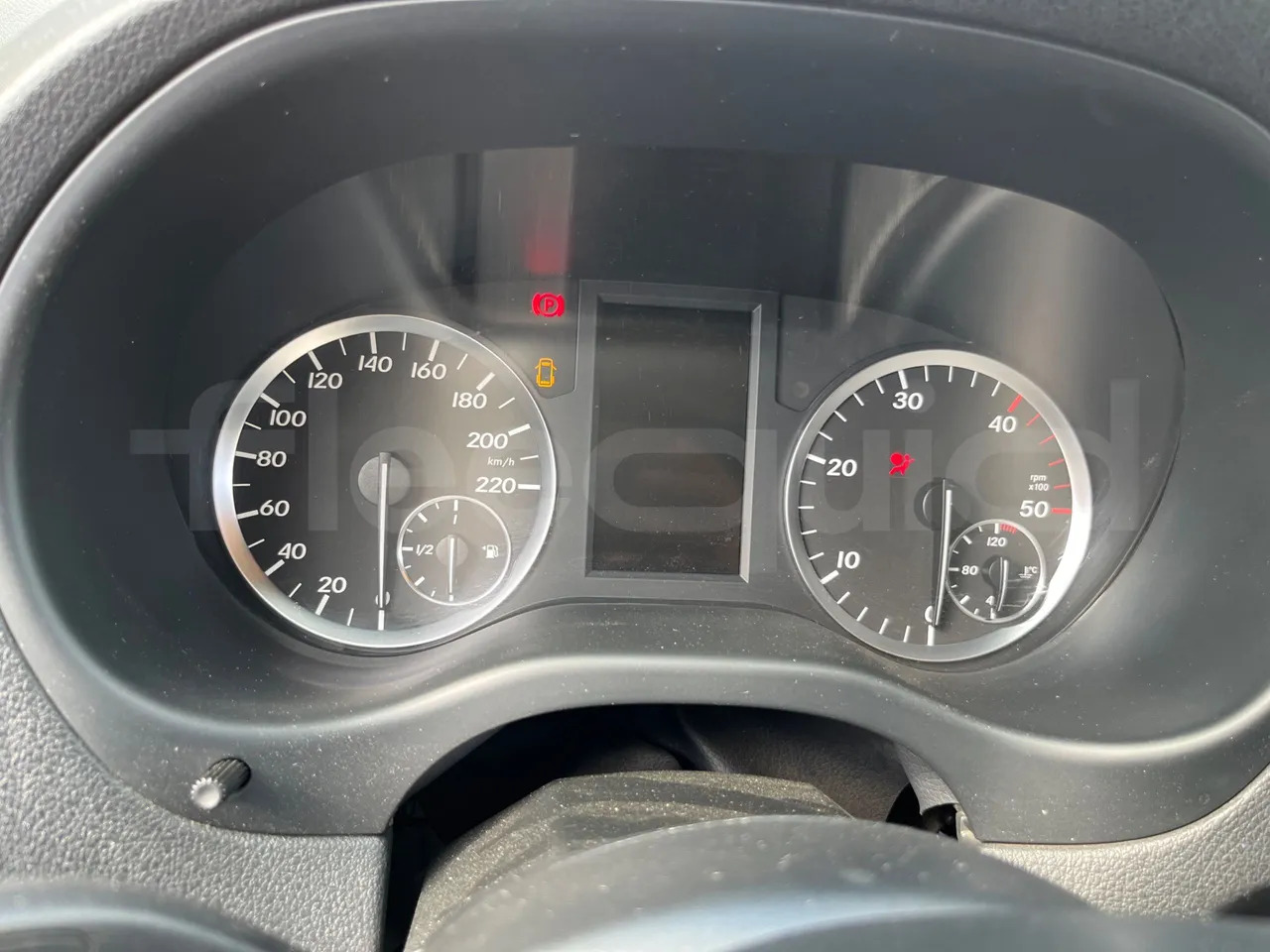 Mercedes-Benz Vito Tourer - Prigradski autobus: slika Mercedes-Benz Vito Tourer - Prigradski autobus Mercedes-Benz Vito Tourer - Prigradski autobus: slika Mercedes-Benz Vito Tourer - Prigradski autobus