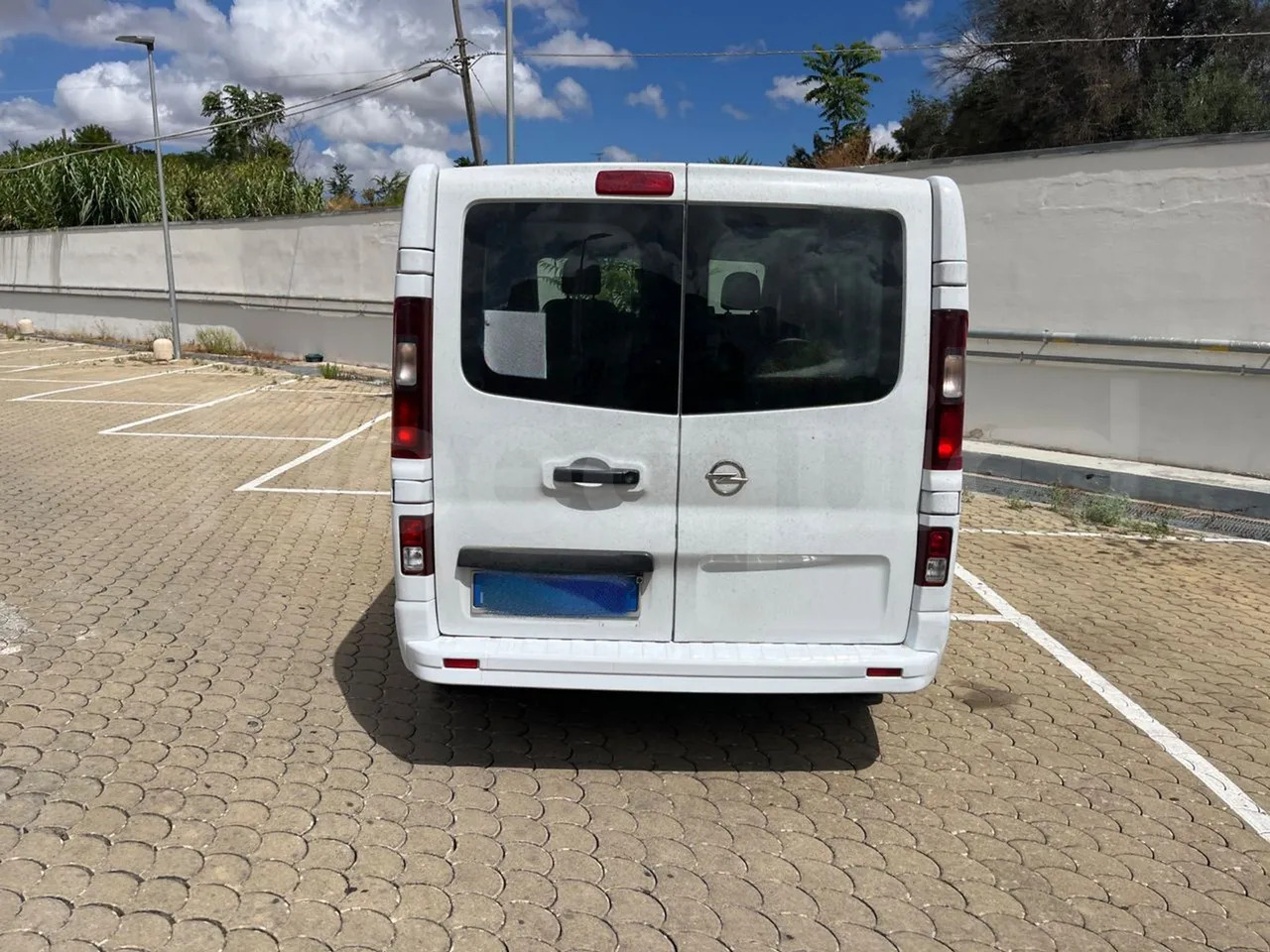 Opel Vivaro - B - Minibus, Putnički kombi: slika  Opel Vivaro - B - Minibus, Putnički kombi Opel Vivaro - B - Minibus, Putnički kombi: slika  Opel Vivaro - B - Minibus, Putnički kombi