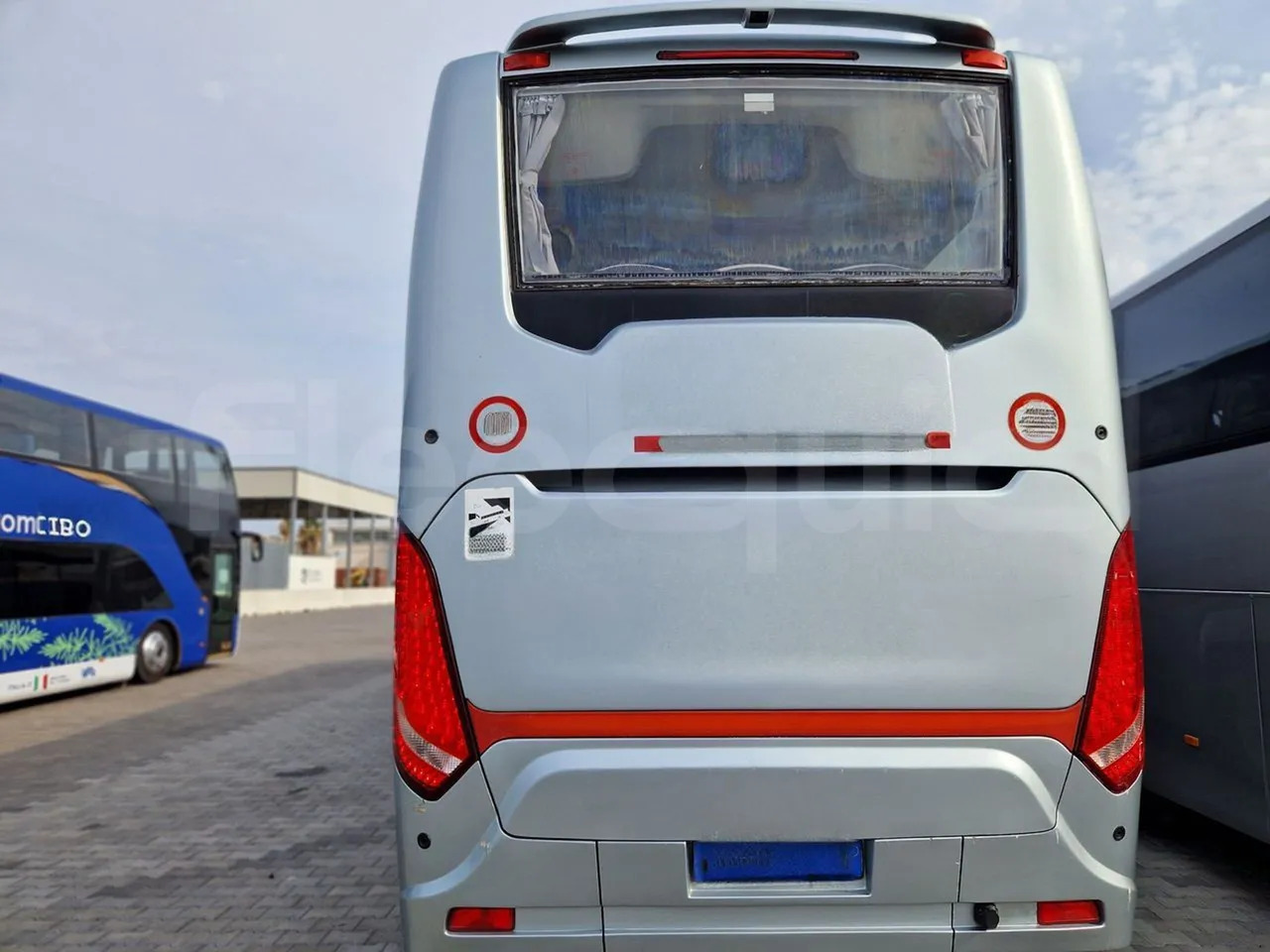 Scania Touring HD - Turistički autobus: slika  Scania Touring HD - Turistički autobus Scania Touring HD - Turistički autobus: slika  Scania Touring HD - Turistički autobus