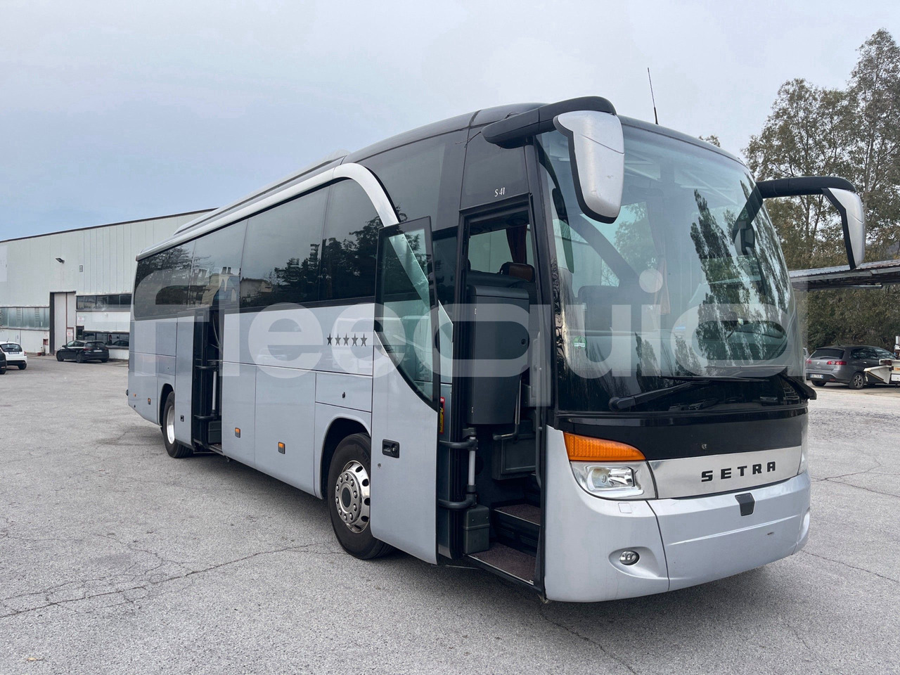 Turistički autobus Setra S415: slika Turistički autobus Setra S415 Turistički autobus Setra S415: slika Turistički autobus Setra S415