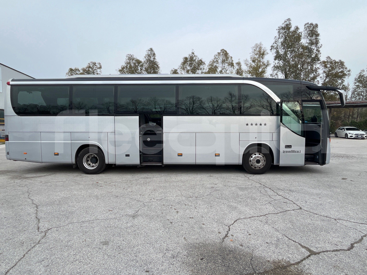 Turistički autobus Setra S415: slika Turistički autobus Setra S415 Turistički autobus Setra S415: slika Turistički autobus Setra S415