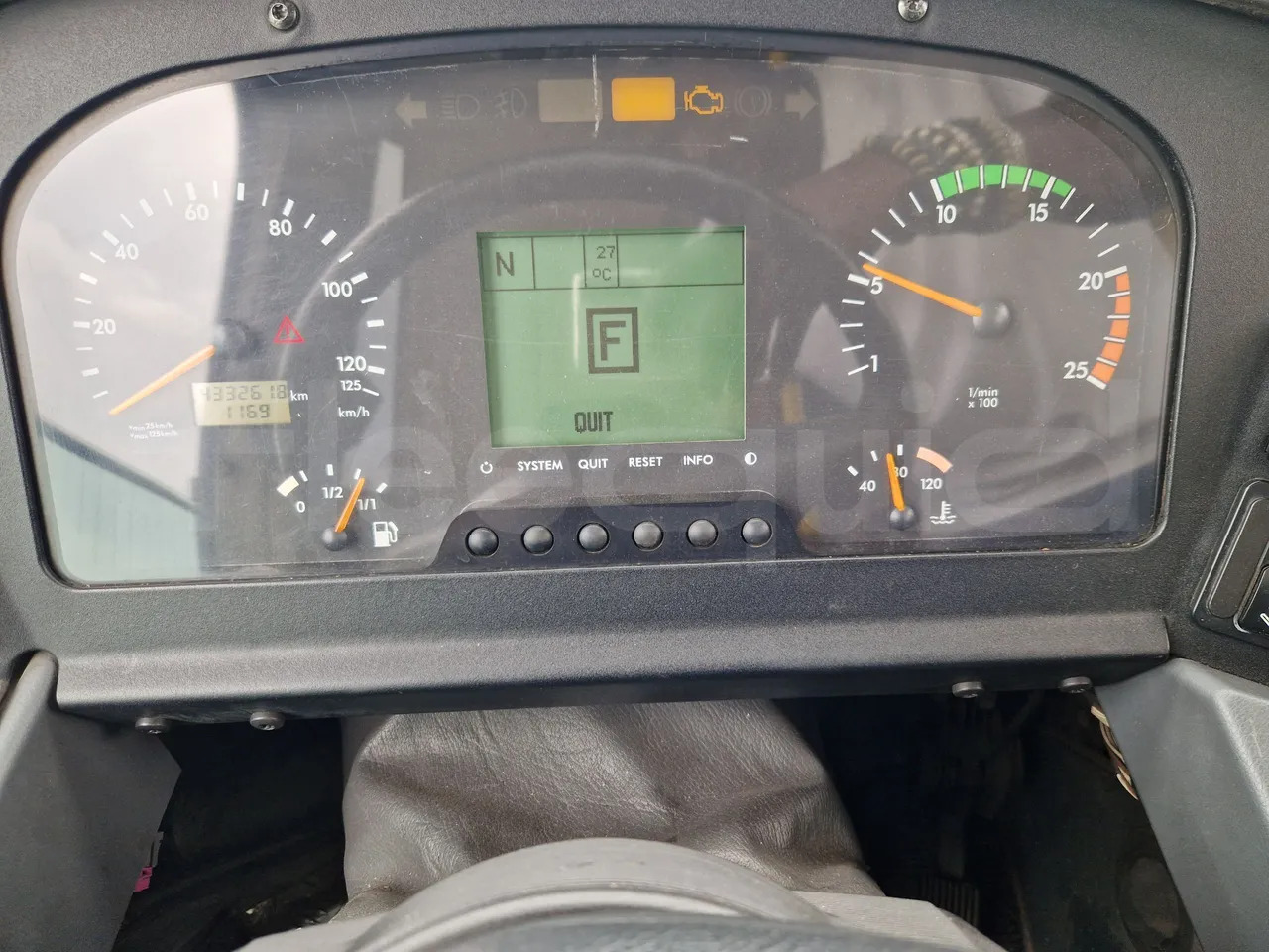 Setra S417 - Prigradski autobus: slika Setra S417 - Prigradski autobus Setra S417 - Prigradski autobus: slika Setra S417 - Prigradski autobus