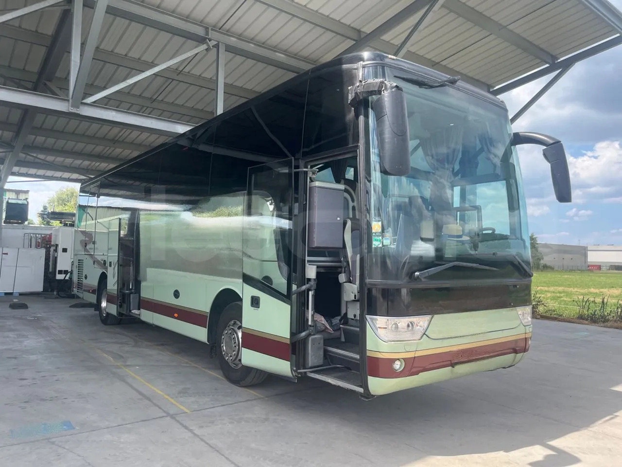 Van Hool Acron - Turistički autobus: slika Van Hool Acron - Turistički autobus Van Hool Acron - Turistički autobus: slika Van Hool Acron - Turistički autobus
