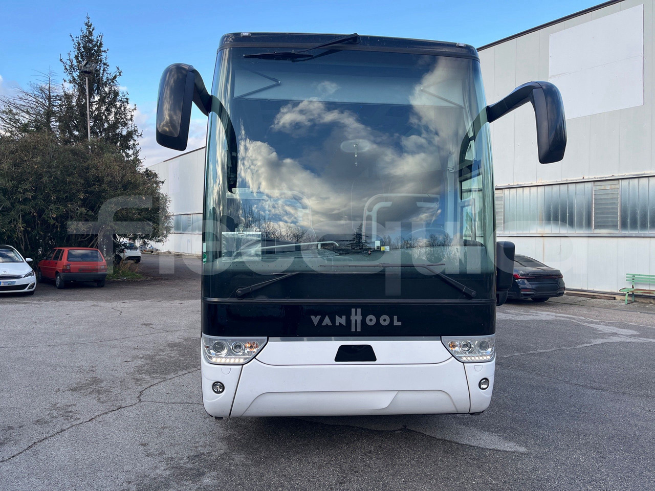 Van Hool Astron - Turistički autobus: slika Van Hool Astron - Turistički autobus Van Hool Astron - Turistički autobus: slika Van Hool Astron - Turistički autobus