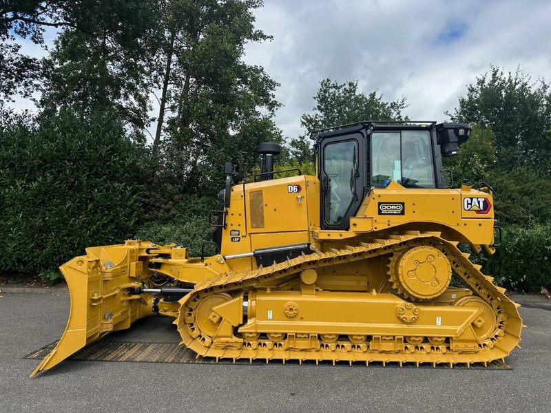 Cat D 6 LGP - Buldožer: slika Cat D 6 LGP - Buldožer Cat D 6 LGP - Buldožer: slika Cat D 6 LGP - Buldožer