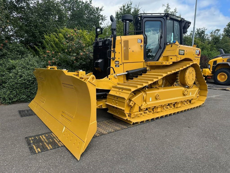 Cat D 6 LGP - Buldožer: slika Cat D 6 LGP - Buldožer Cat D 6 LGP - Buldožer: slika Cat D 6 LGP - Buldožer