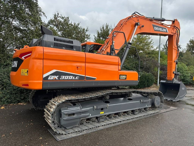 Develon DX 300 LC-7M - Bager gusjeničar: slika Develon DX 300 LC-7M - Bager gusjeničar Develon DX 300 LC-7M - Bager gusjeničar: slika Develon DX 300 LC-7M - Bager gusjeničar