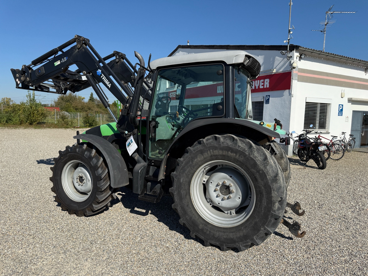 Deutz Agrofarm 410 - Traktor: slika Deutz Agrofarm 410 - Traktor Deutz Agrofarm 410 - Traktor: slika Deutz Agrofarm 410 - Traktor
