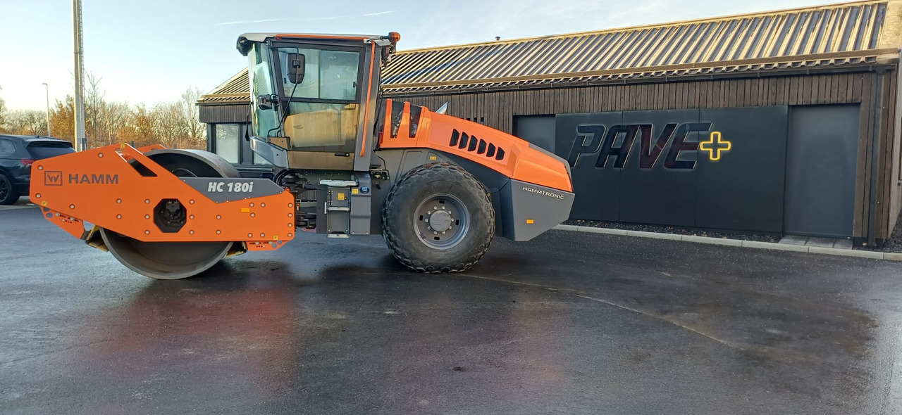 HAMM HC 180i - Kompaktor: slika HAMM HC 180i - Kompaktor HAMM HC 180i - Kompaktor: slika HAMM HC 180i - Kompaktor