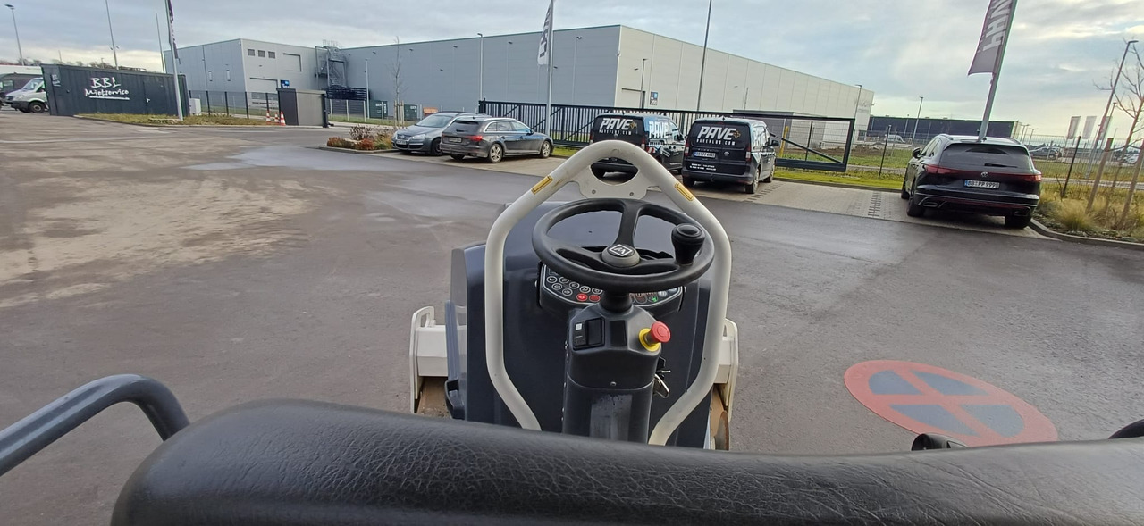 Cestovni valjak HAMM HD 12i VV: slika Cestovni valjak HAMM HD 12i VV