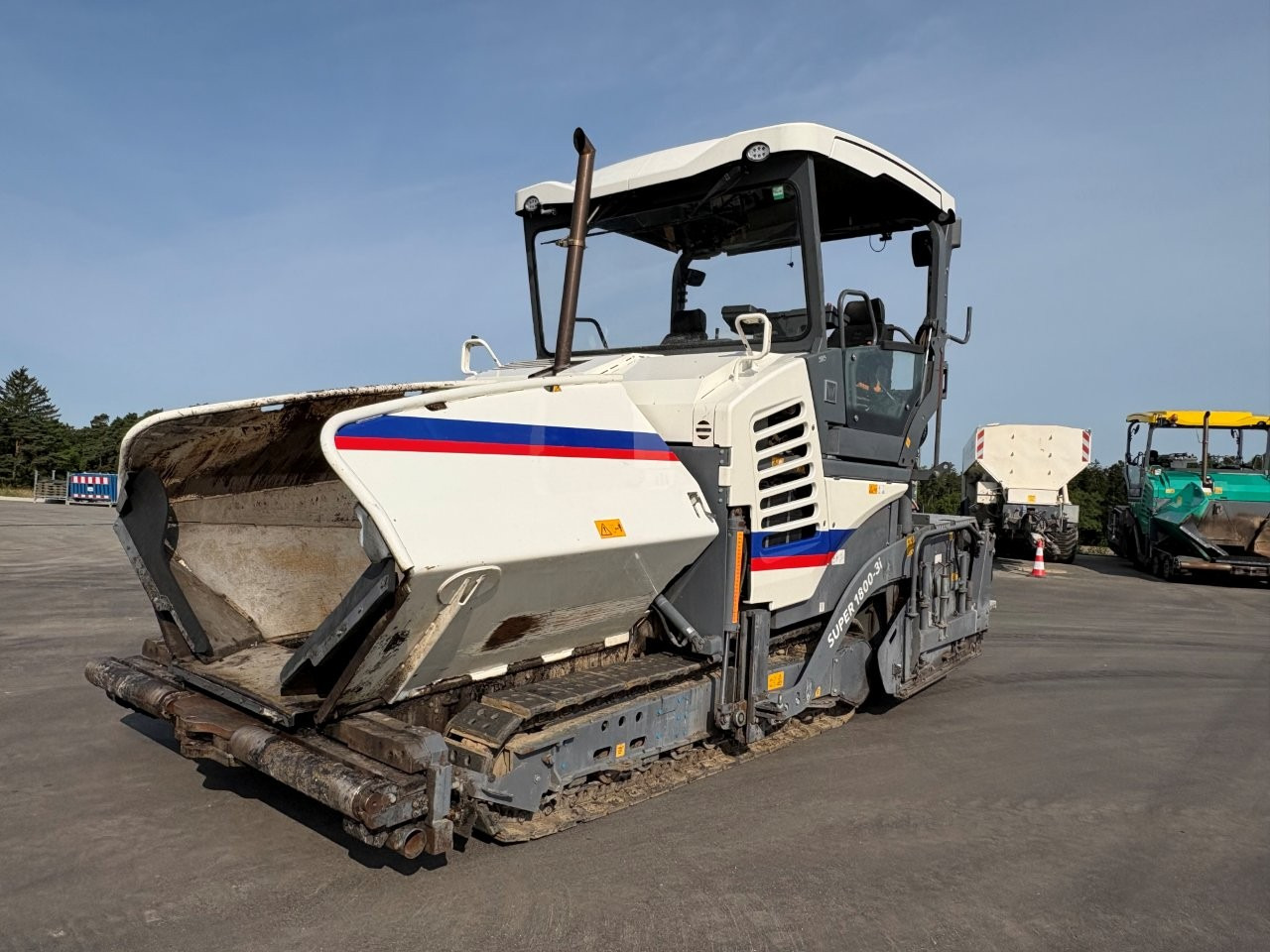 VÖGELE SUPER 1800-3i - Finišer za asfalt: slika VÖGELE SUPER 1800-3i - Finišer za asfalt VÖGELE SUPER 1800-3i - Finišer za asfalt: slika VÖGELE SUPER 1800-3i - Finišer za asfalt