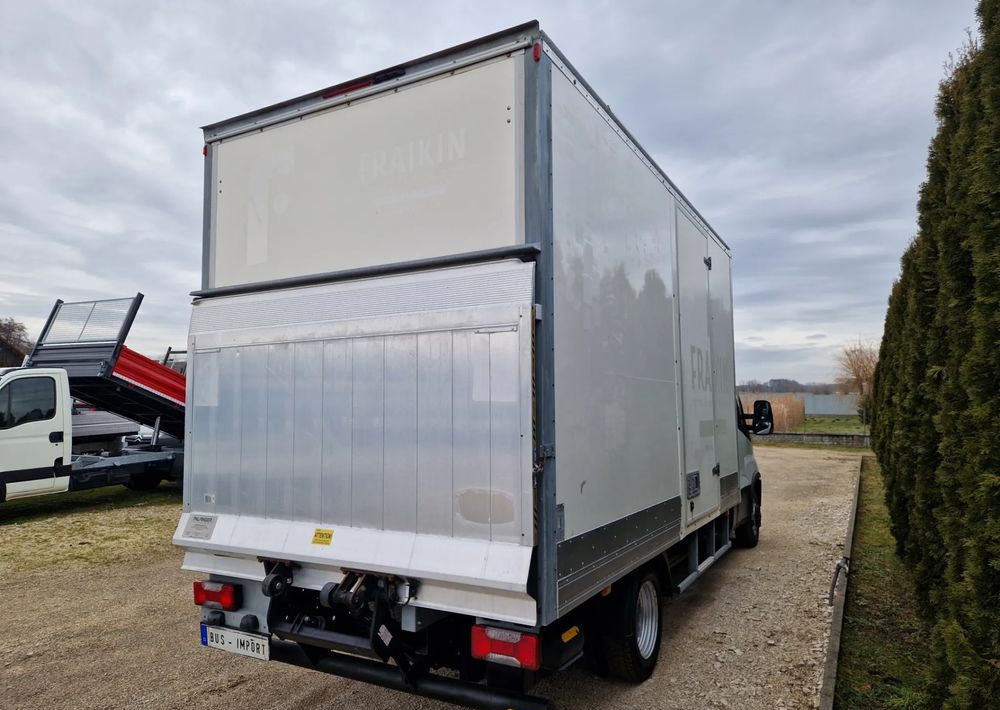 Iveco 35C14 35C13 - Dostavno vozilo sa zatvorenim sandukom: slika Iveco 35C14 35C13 - Dostavno vozilo sa zatvorenim sandukom Iveco 35C14 35C13 - Dostavno vozilo sa zatvorenim sandukom: slika Iveco 35C14 35C13 - Dostavno vozilo sa zatvorenim sandukom