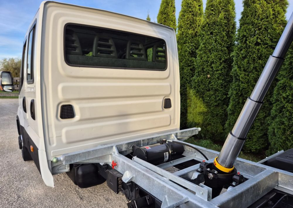 Iveco 35C16 35C15 160KM Brygadówka - Mali kamion kiper: slika Iveco 35C16 35C15 160KM Brygadówka - Mali kamion kiper Iveco 35C16 35C15 160KM Brygadówka - Mali kamion kiper: slika Iveco 35C16 35C15 160KM Brygadówka - Mali kamion kiper