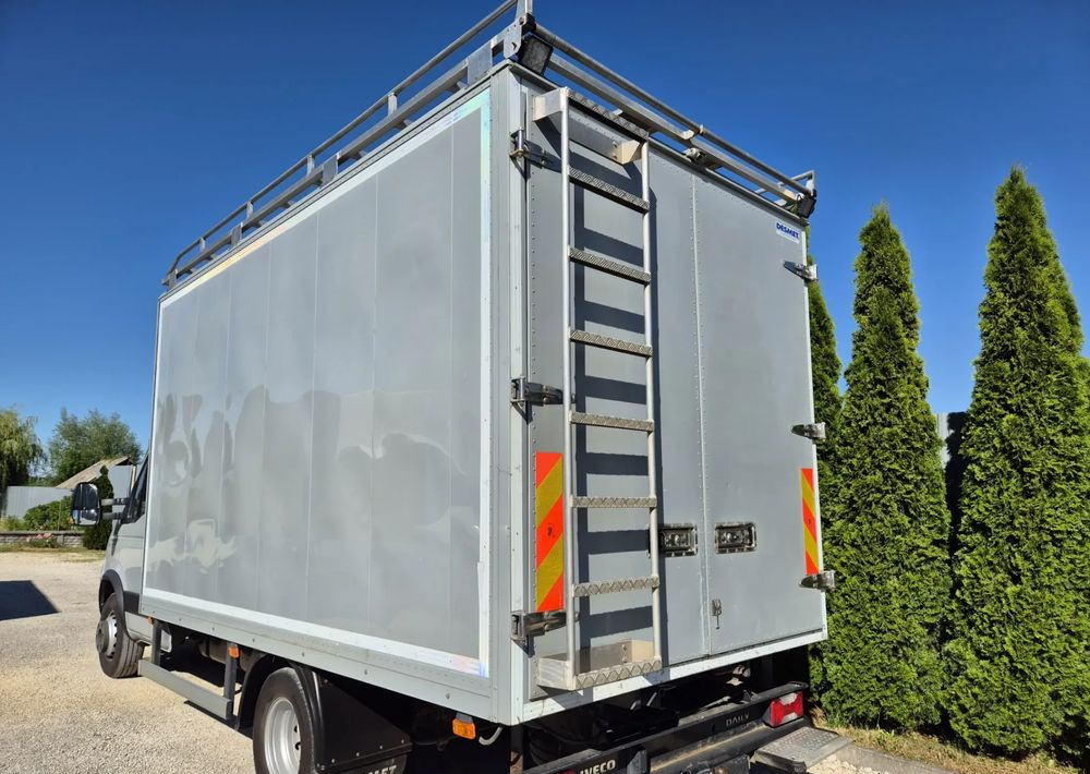 Kontener 8 palet Iveco, wysoki 230cm, bagażnik dachowy, regały, stan idealny! - Izmjenjivi sanduk - kutija: slika Kontener 8 palet Iveco, wysoki 230cm, bagażnik dachowy, regały, stan idealny! - Izmjenjivi sanduk - kutija Kontener 8 palet Iveco, wysoki 230cm, bagażnik dachowy, regały, stan idealny! - Izmjenjivi sanduk - kutija: slika Kontener 8 palet Iveco, wysoki 230cm, bagażnik dachowy, regały, stan idealny! - Izmjenjivi sanduk - kutija