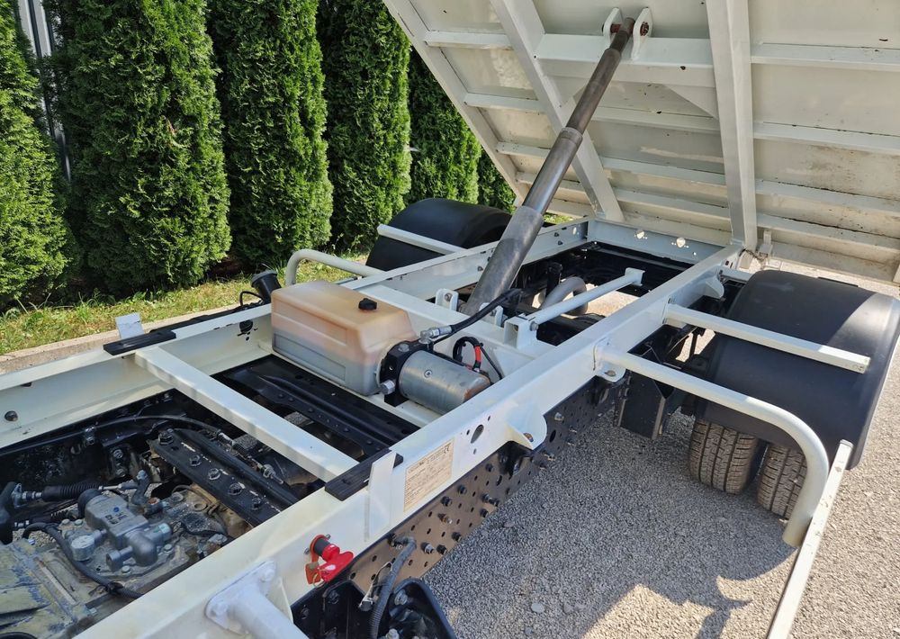 Mali kamion kiper Mitsubishi CANTER 3C13 IVECO 3.0 EURO 5: slika Mali kamion kiper Mitsubishi CANTER 3C13 IVECO 3.0 EURO 5 Mali kamion kiper Mitsubishi CANTER 3C13 IVECO 3.0 EURO 5: slika Mali kamion kiper Mitsubishi CANTER 3C13 IVECO 3.0 EURO 5